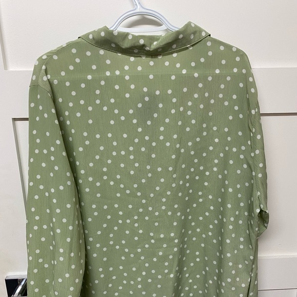Sheer green & white polka dot blouse - Picture 4 of 5